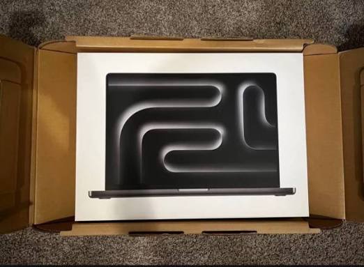 Macbook Pro M3 Pro 16 inch 36 GB RAM | 512 GB SSD (Brand New) photo 3